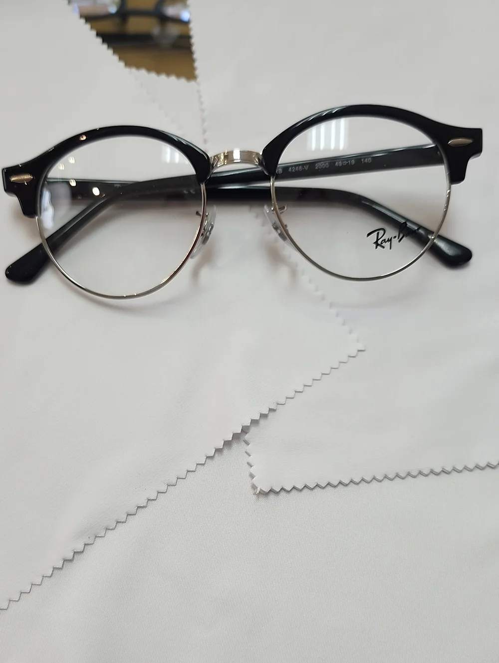 Ray-Ban Black and Silver Round Browline Glasses